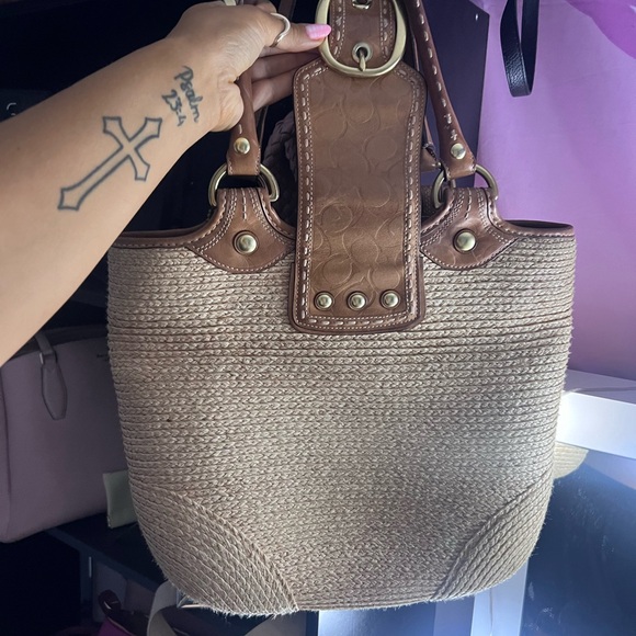 Vintage Wicker Coach tote - Picture 2 of 5